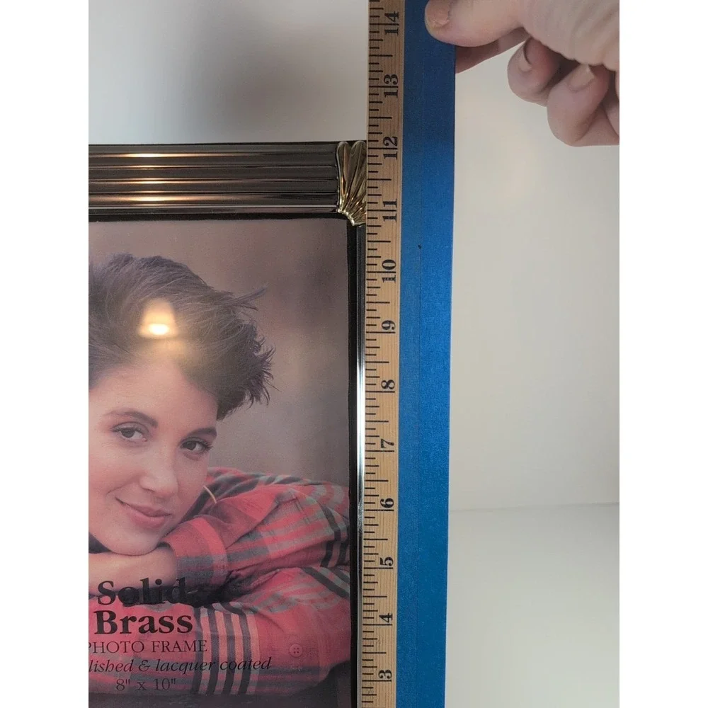 The Unbranded Brand picture frame